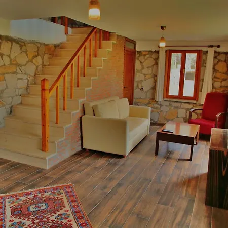 Farm stay The Mira House