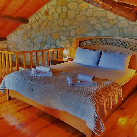 The Mira House Farm stay