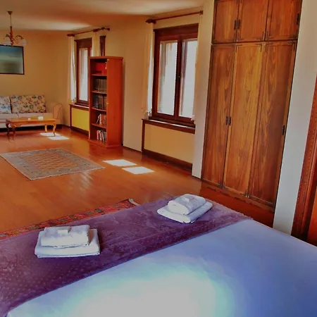 Farm stay The Mira House